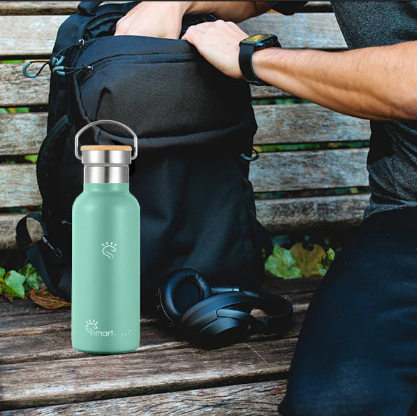 Smart 21oz Bluetooth Water Bottle + Reminder Lights